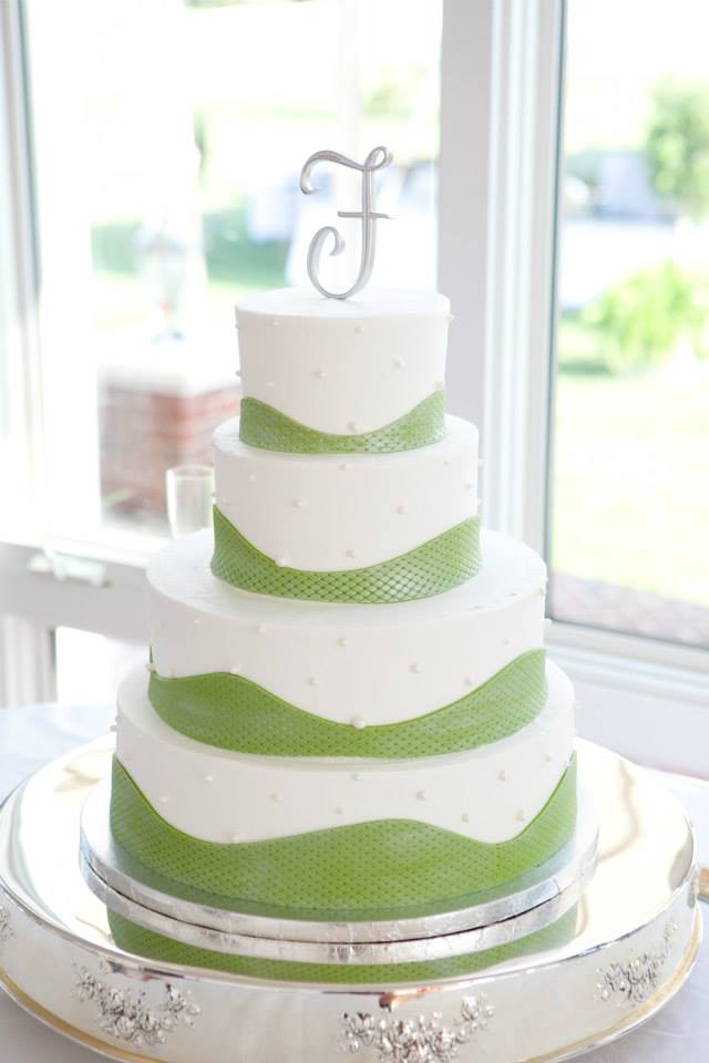 Warner Hall Wedding Cake