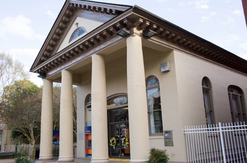 Gloucester Main Street Bank Building